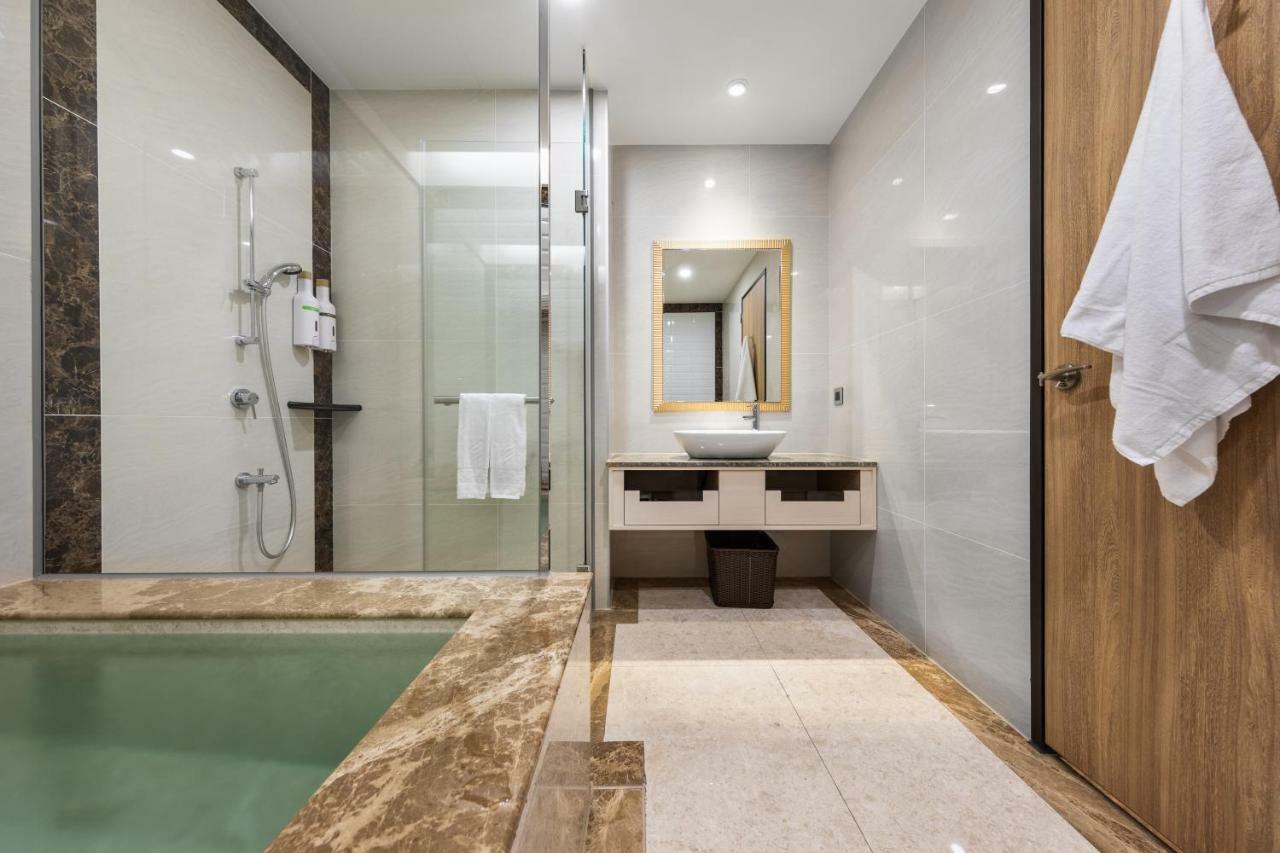 Chuang-Tang Spring Spa Hotel Jiaoxi Exteriör bild